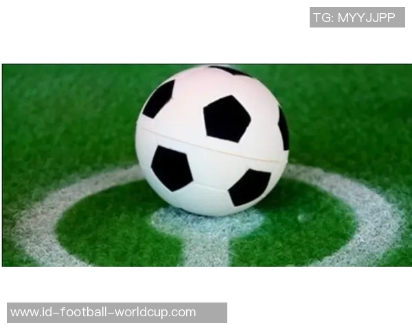 天下足球越位解析与战术运用探讨助你更好理解比赛精彩瞬间 天下足球越位解析与战术运用探讨助你更好理解比赛精彩瞬间