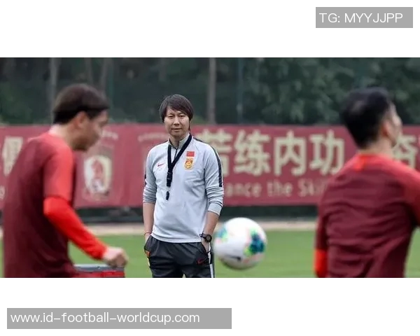 足球赵文智：从青涩少年到职业球员的成长之路与奋斗故事